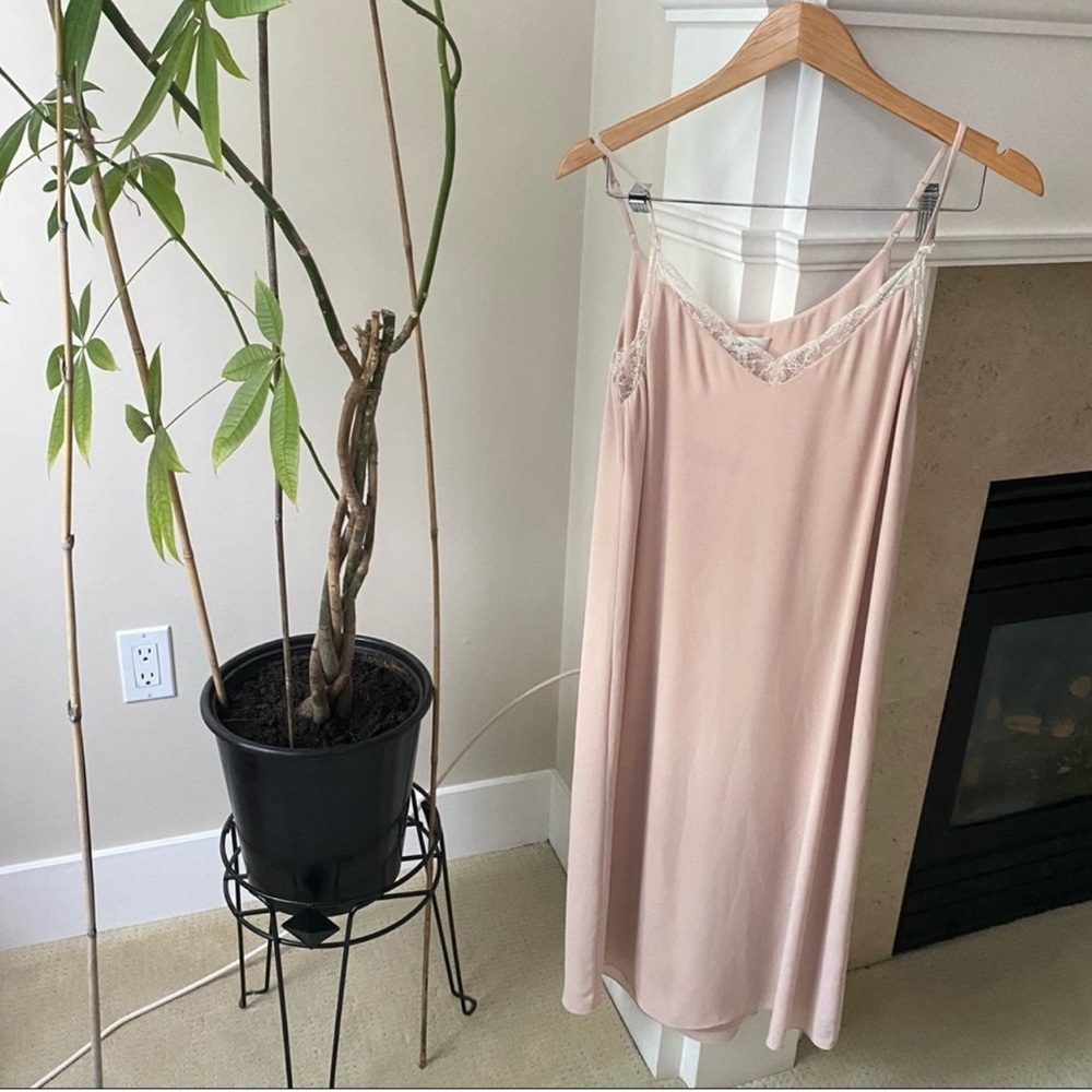 BABATON Pink Lace Trim Spaghetti Strap Midi Shift Townsend Dress